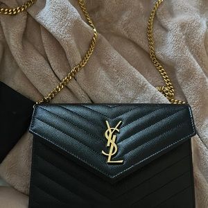 YSL MONOGRAMME MEDIUM MATELASSE